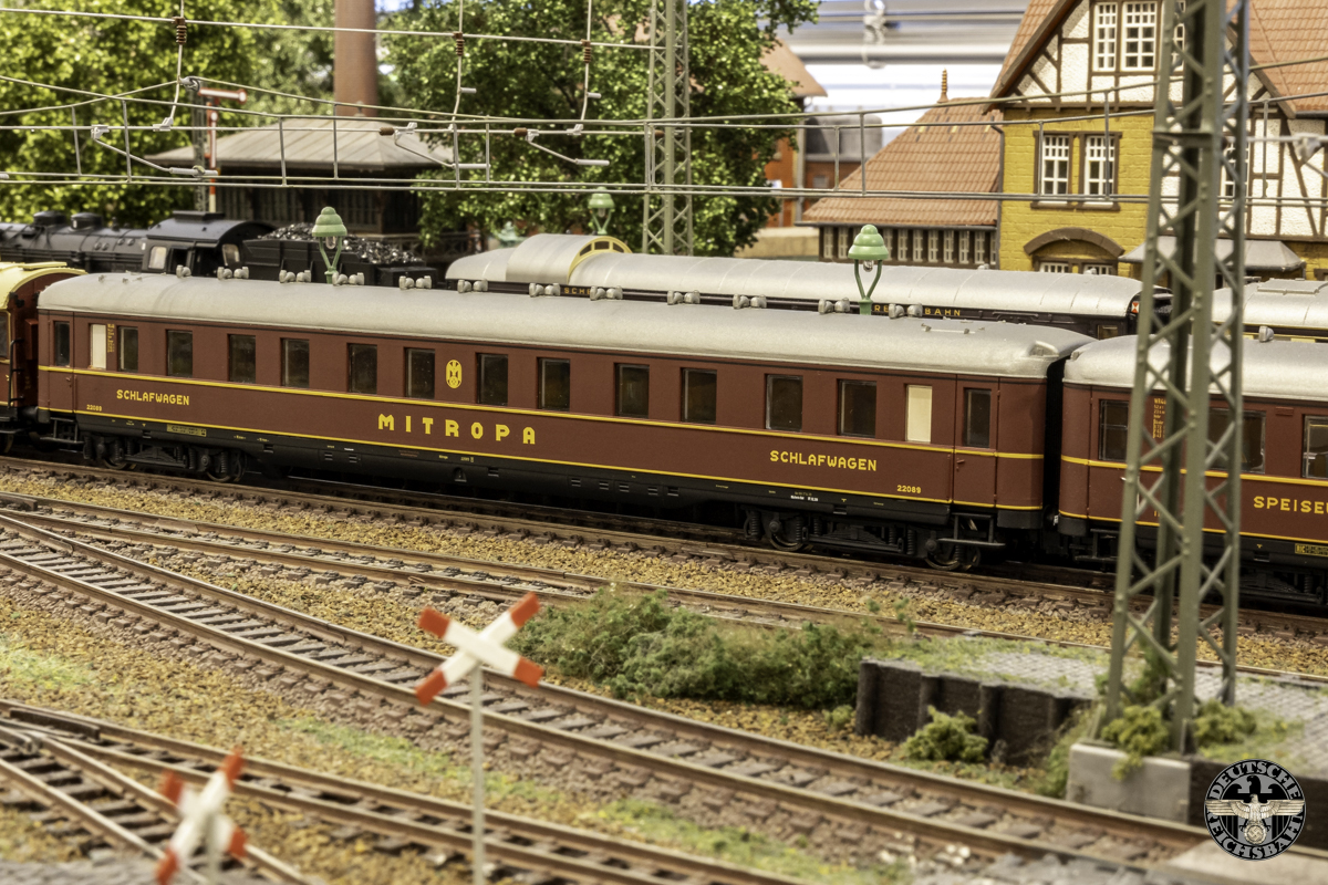 Liliput Mitropa Schurzen schlafwagen.