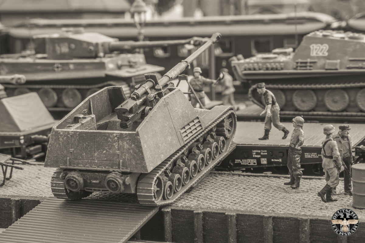 "Een stukje nog" zegt de man die de aanwijzingen geeft...