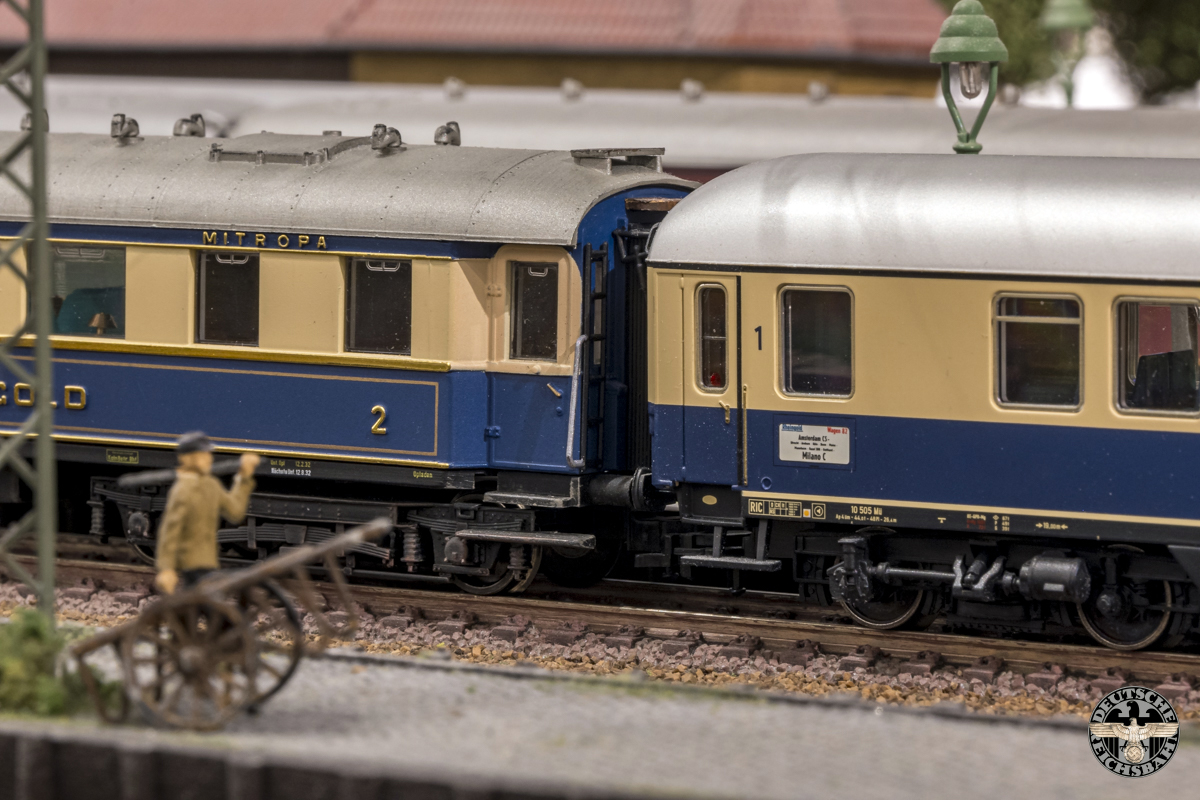 Rheingold Gr 28 en Gr 62 wagons